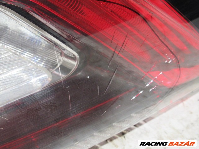 109280 Fiat Punto Evo jobb hátsó lámpa, a képen látható sérüléssel 51927094 3. kép