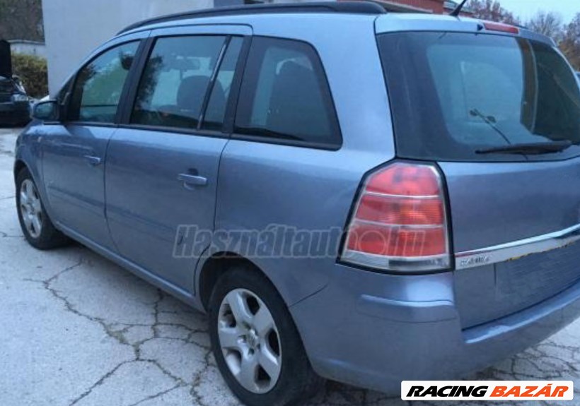 Opel Zafira B bontott alkatrészei 1. kép