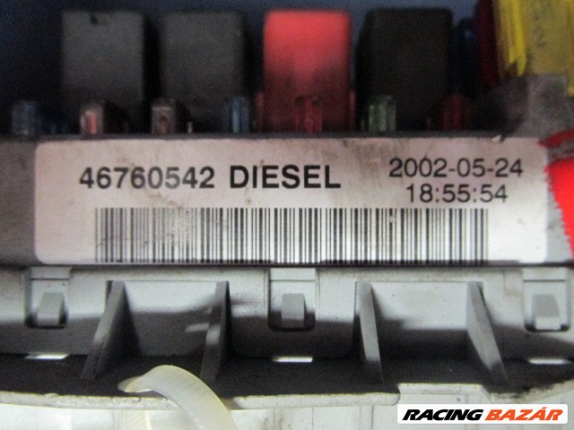 Fiat Doblo 2000-2005 Diesel külső biztosíték tábla 46760542 2. kép