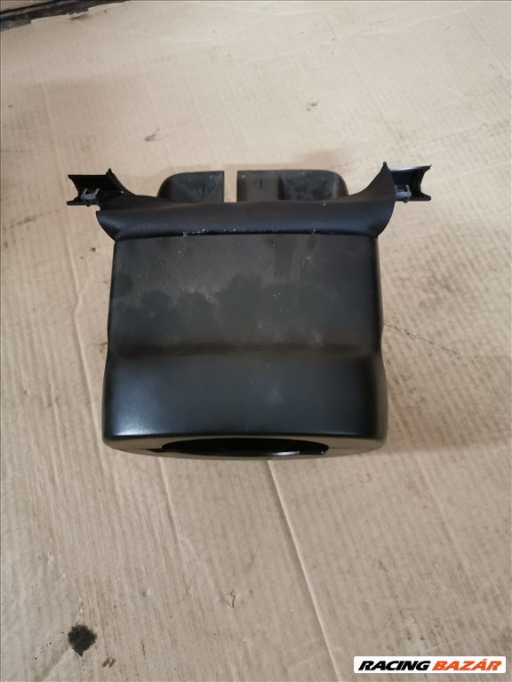 Volkswagen Golf V kormány alatti burkolat  2. kép