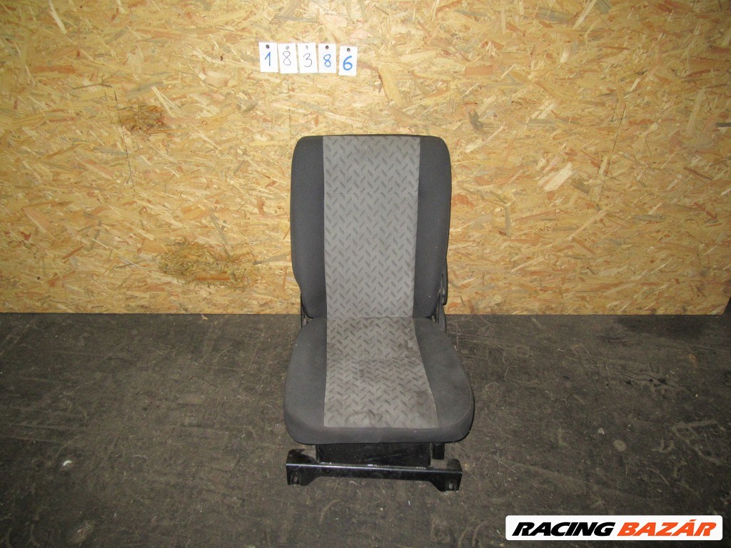 18386 Fiat Doblo 2000-2009 jobb hátsó ülés (második sor) 1. kép