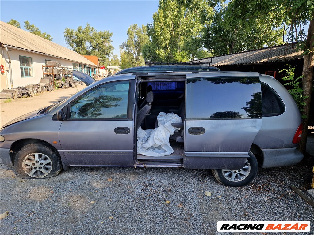 Chrysler Grand Voyager 3.3 6V / Bontott Jármű Alkatrészei 2. kép