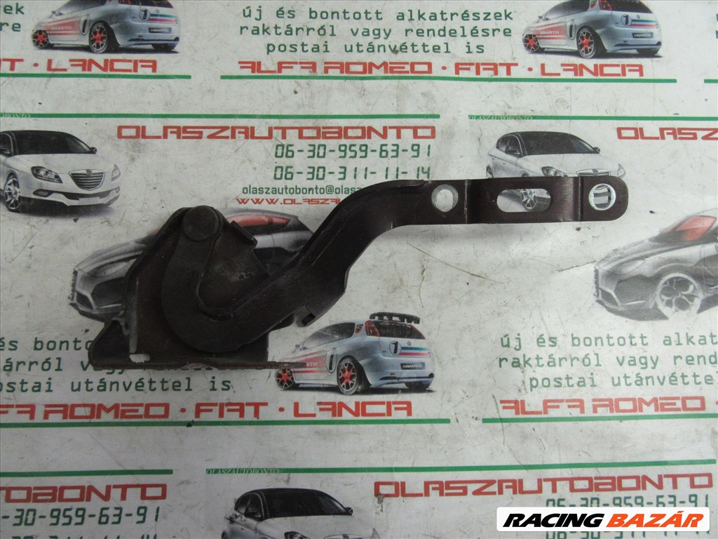Fiat Idea , Lancia Musa barna színű, jobb oldali motorháztető zsanér 46828726 1. kép
