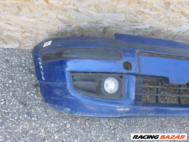 94433 Fiat Panda II. 2003-2012 kék színű első lökhárító, a képen látható sérüléssel  3. kép
