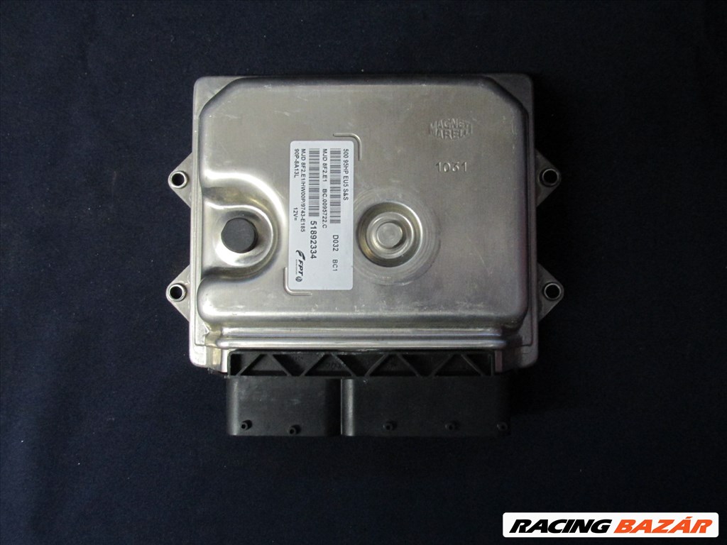 Fiat 500 1,3 16v Diesel motorvezérlő 51892334 1. kép
