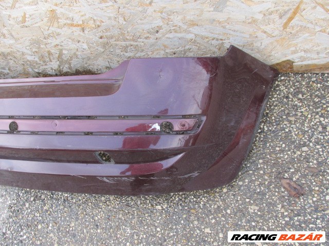 92847 Fiat Stilo 5 ajtós bordó színű hátsó lökhárító, a képen látható sérüléssel 2001-2003 6. kép