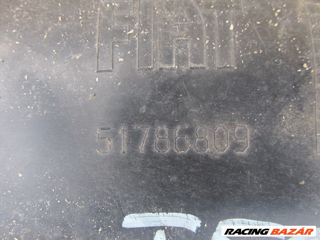 Fiat 500 2008-2015 jobb hátsó kerékjárati dobbetét 51786809 2. kép