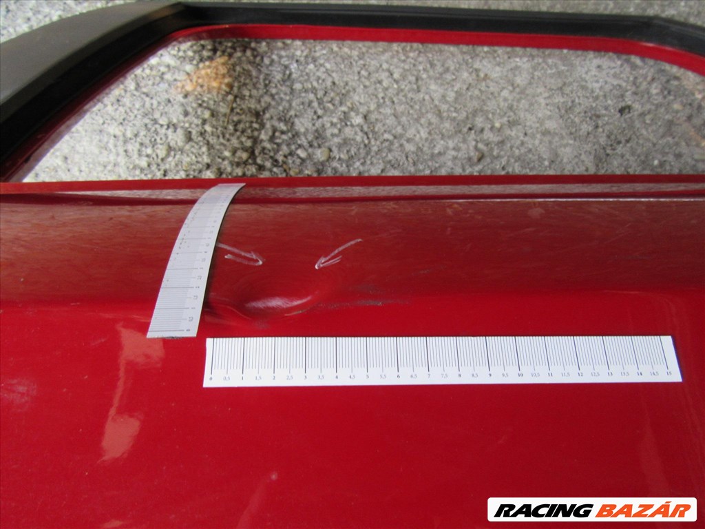 28231 Alfa Romeo 159 kombi, piros színű, bal hátsó ajtó a képen látható sérüléssel 50510509 3. kép