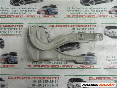 Alfa Romeo Mito fehér színű, bal oldali motorháztető zsanér