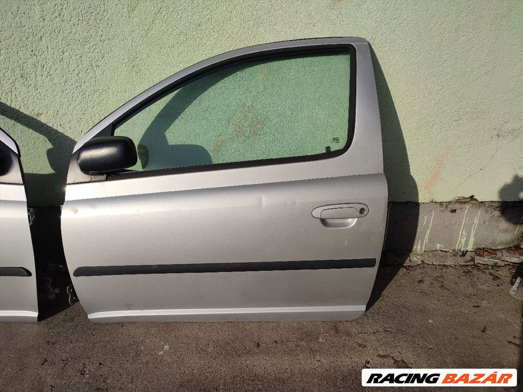 Toyota Yaris (XP10) bal első ajtó  1. kép