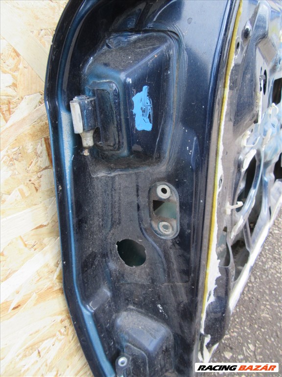 52058 Alfa Romeo Gt kék színű, jobb oldali ajtó a képen látható sérüléssel 4. kép
