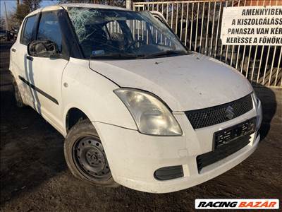 Suzuki Swift mk4 1.3i bontott alkatrészei