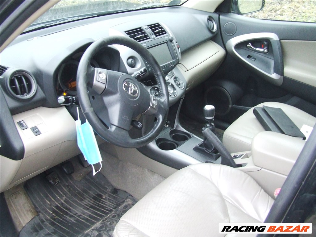 Toyota RAV4 (XA30) bontott alkatrészei 9. kép