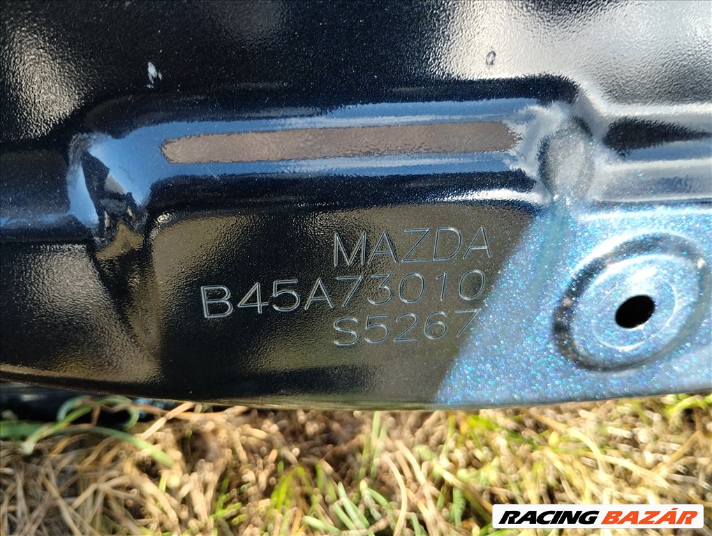 Mazda 3 BM Bal hátsó ajtó B45A73010 6. kép