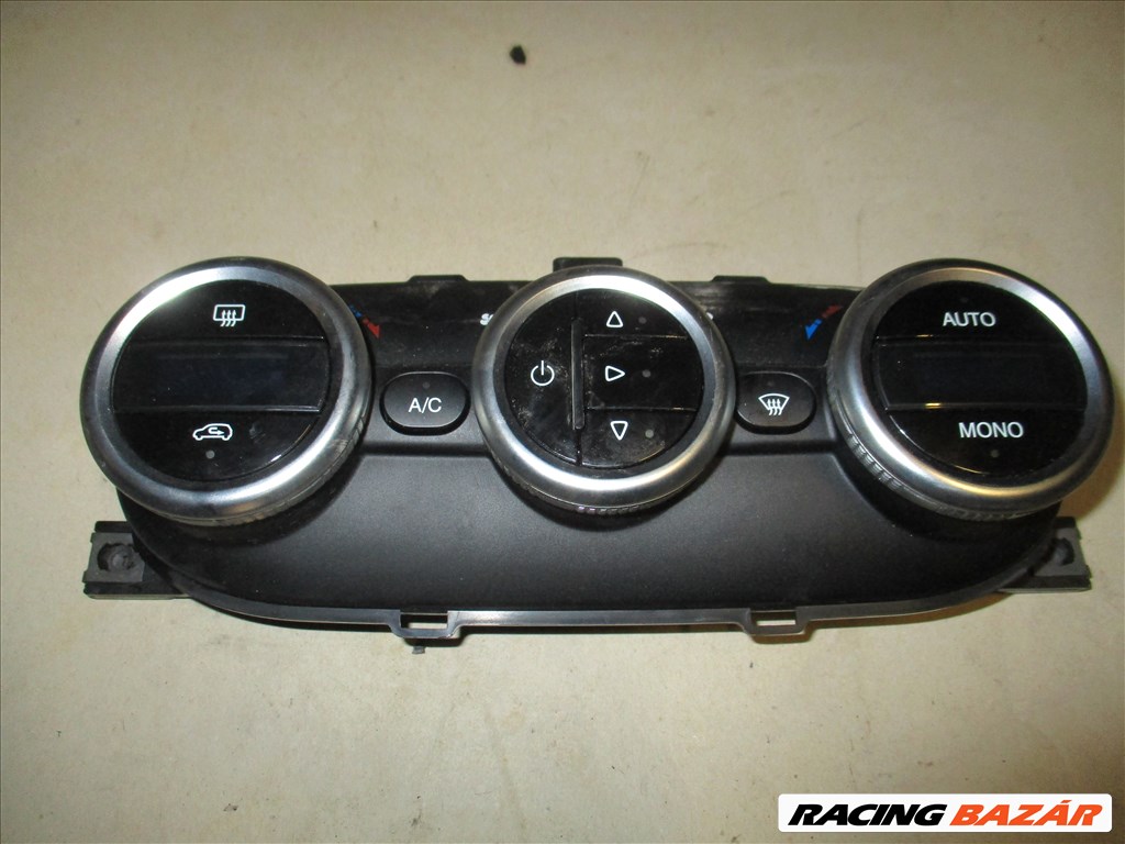 Fiat 500L Trekking 1.6 Multijet 16V Start&Stopp fűtéskapcsoló panel  1. kép