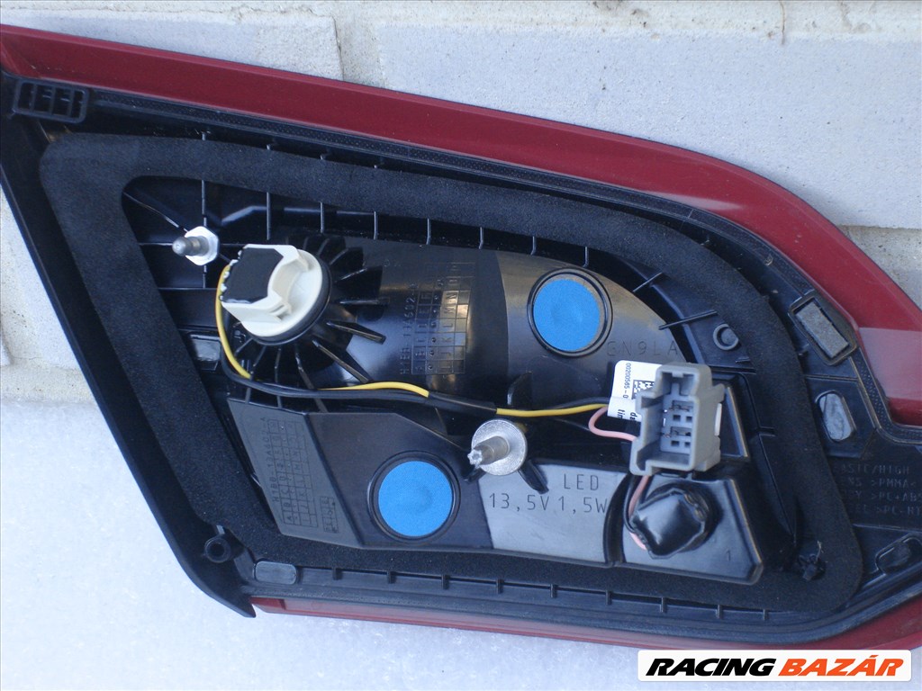 Ford Fiesta Jobb hátsó belső lámpa H1BB13A602 2017-től 4. kép