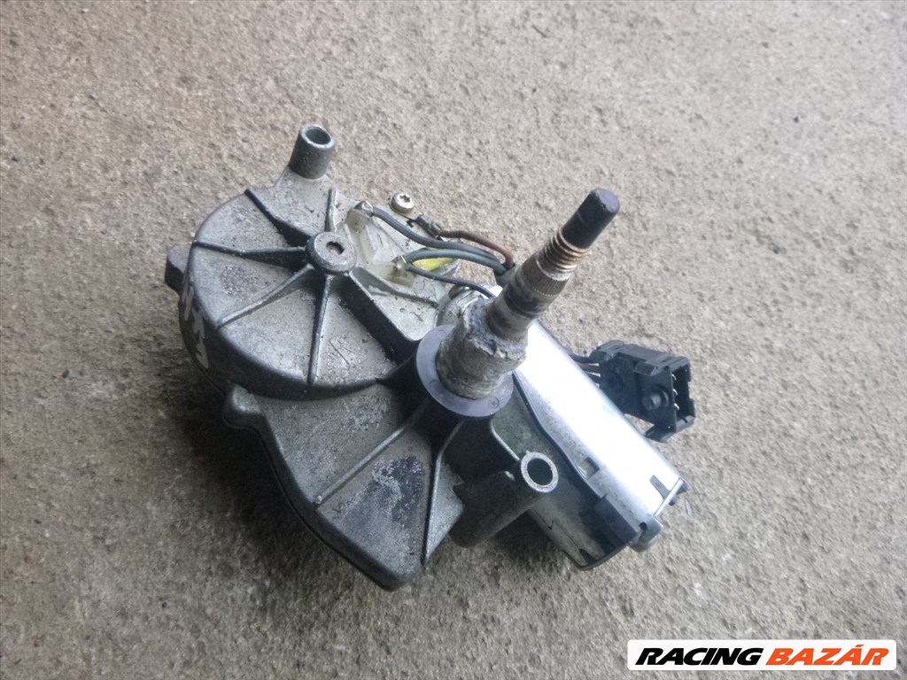 Volkswagen Passat   B4 KOMBI ,,HIBÁS,,  HÁTSÓ ablaktörlő motor 3A9 955 713 A 6. kép