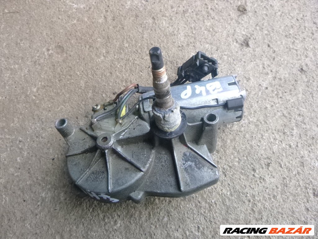 Volkswagen Passat   B4 KOMBI ,,HIBÁS,,  HÁTSÓ ablaktörlő motor 3A9 955 713 A 7. kép