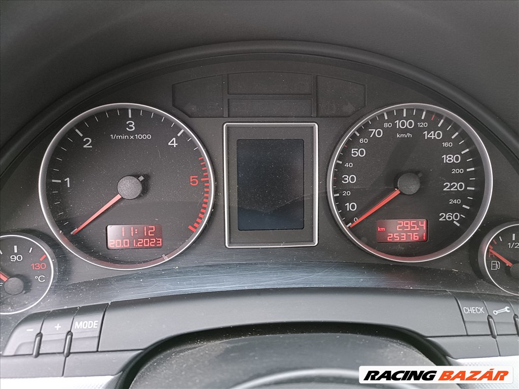 Audi A4 /B7 Avant 2.0 TDI motor BRE kóddal, 253761km-el eladó bre20tdi audia4b7 20. kép