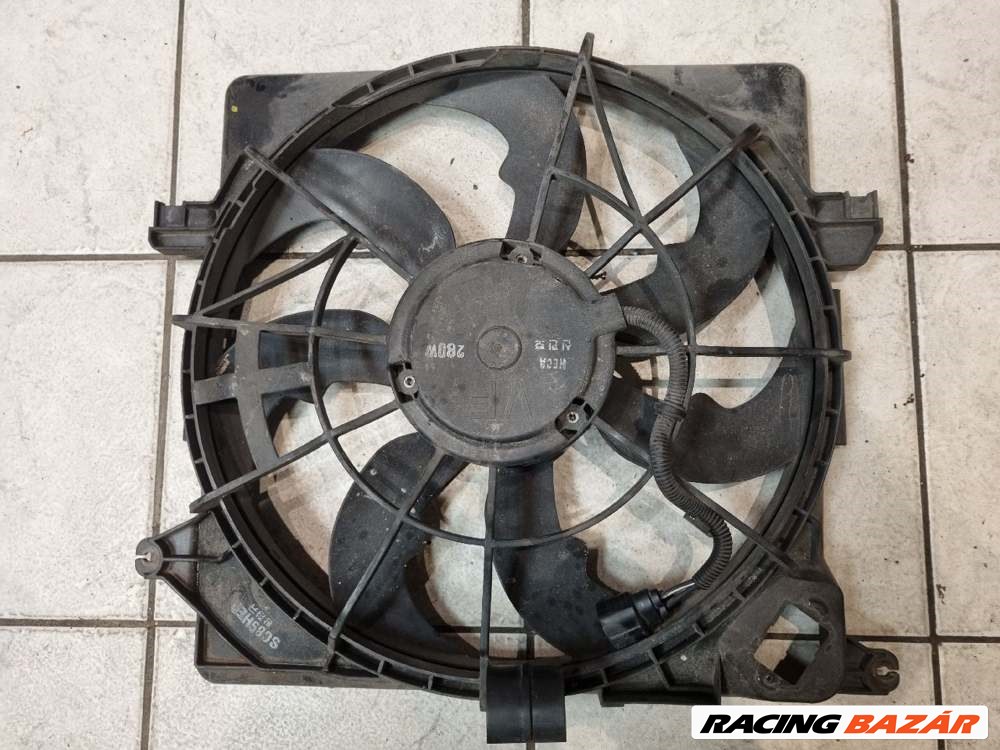 Hyundai i40 vízhűtő ventilátor (motorkód: D4FD) 253803Z100 1. kép