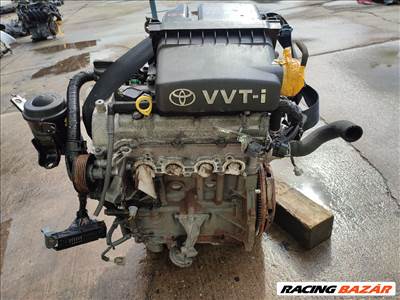 Toyota Yaris (XP10) motor  toyota2sz