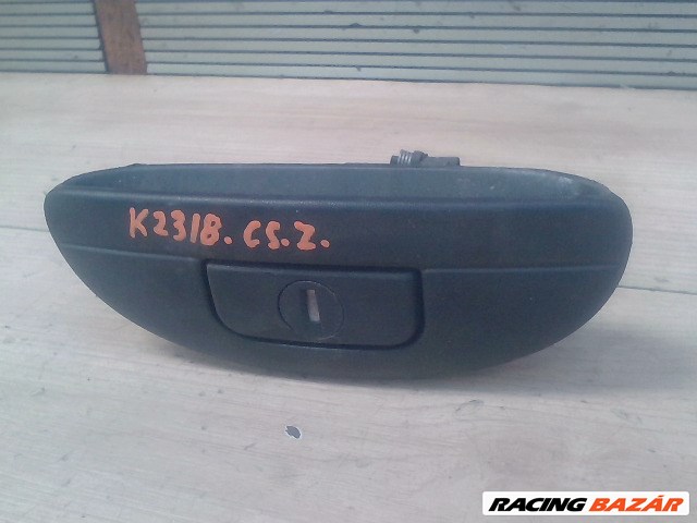 RENAULT MEGANE SCENIC 99-03 Csomagtérajtó kilincs 1. kép