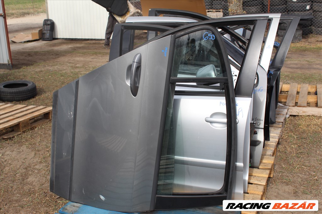 Volkswagen Passat B6 Sedan Jobb hátsó ajtó üresen (650) 1. kép