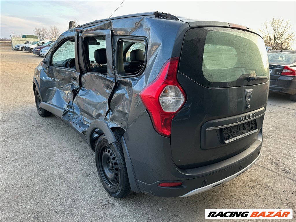 Dacia Lodgy Stepway 1.2tce 7 személyes bontás 4. kép