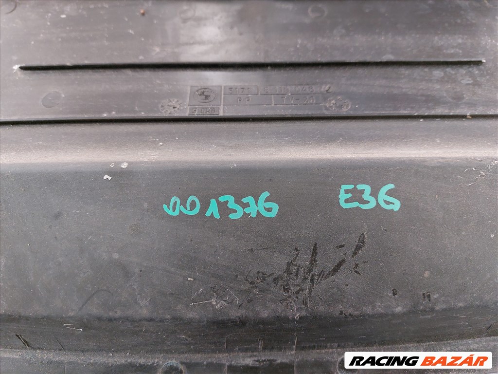 BMW E36 316i 318i 325tds hűtő feletti borítás motorburkolat légbeömlő (001376) 51718119046 2. kép