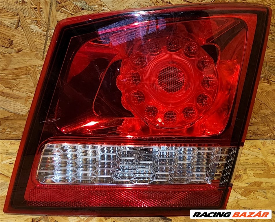 165017 Fiat Freemont 2011-2015 jobb hátsó belső lámpa 68078516AE 1. kép