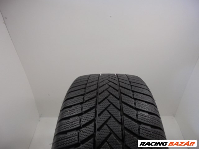 Bridgestone LM005 245/45 R18  1. kép