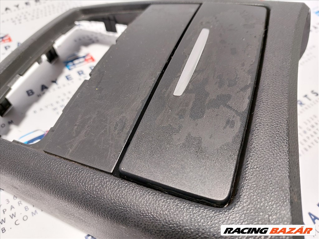BMW E90 E91 gyári fekete könyöklő hátsó takaró tároló (129038) 51167118049 4. kép