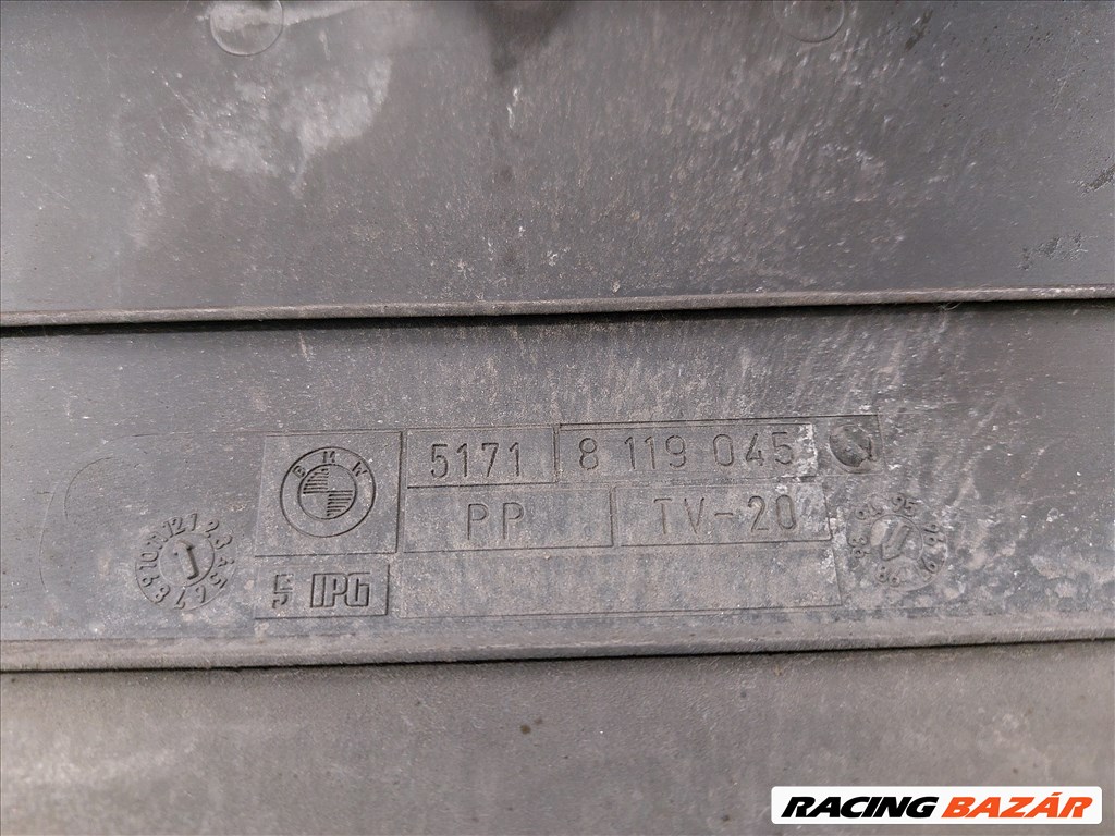 BMW E36 316i 318i 325tds hűtő feletti borítás motorburkolat légbeömlő (001378) 51718119045 3. kép