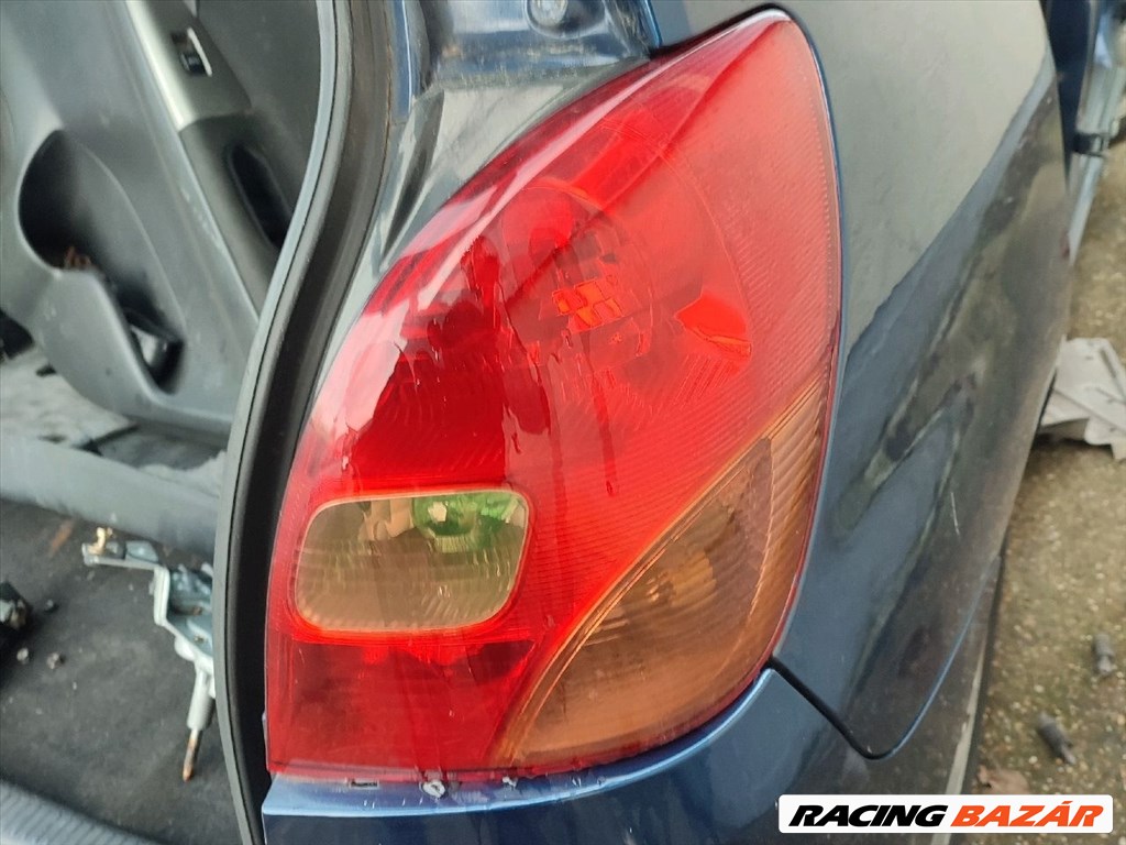 Toyota Corolla Verso (E121) jobb hátsó lámpa  2. kép