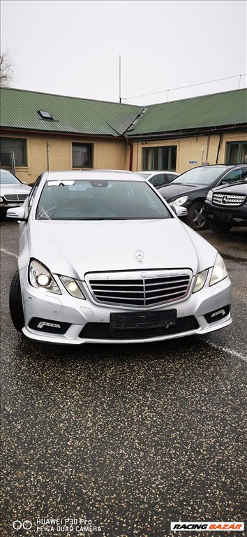 Mercedes E 350 CDI (W212) bontott alkatrészei 1. kép