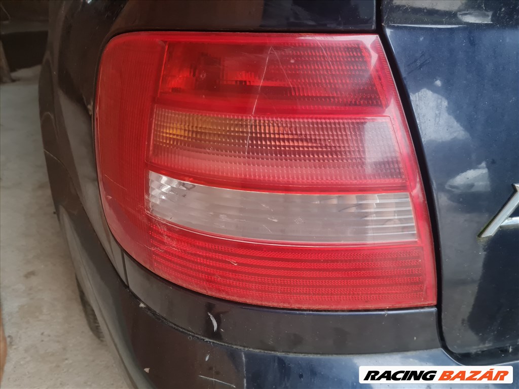 Audi a4 b5 sedan bal hátsó lámpa  1. kép