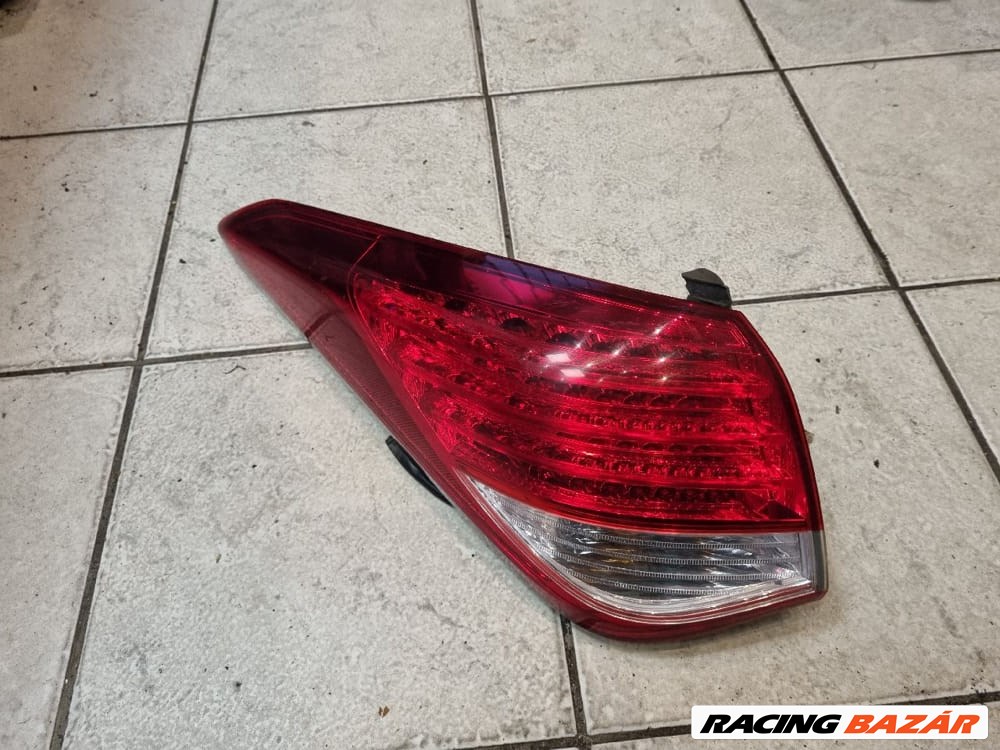 Hyundai i40 bal hátsó lámpa 924013Z3 1. kép