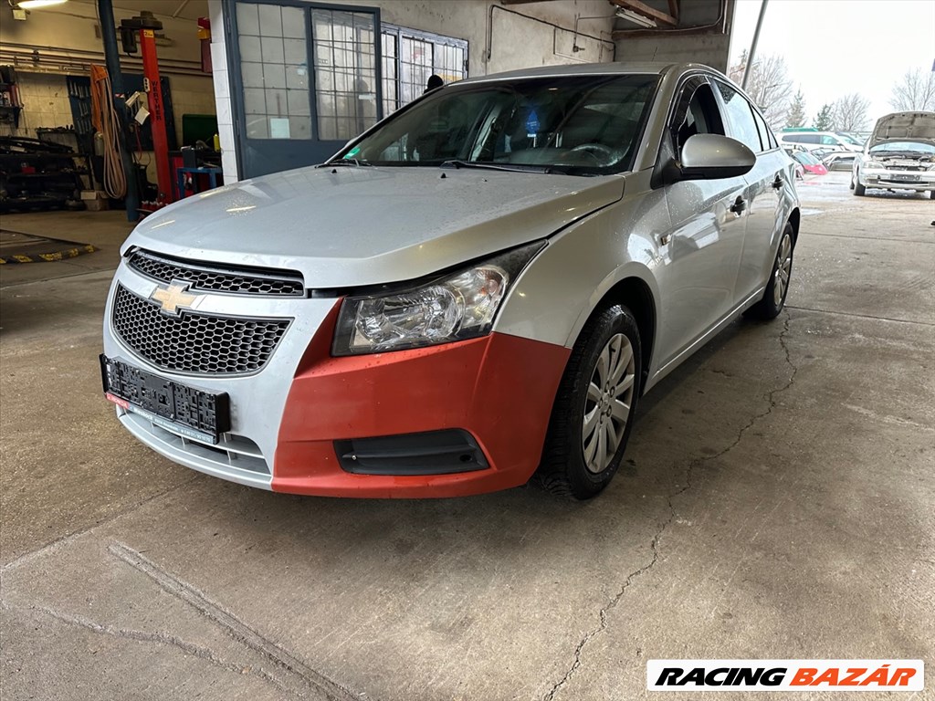 Chevrolet Cruze 1.6 bontás 2. kép