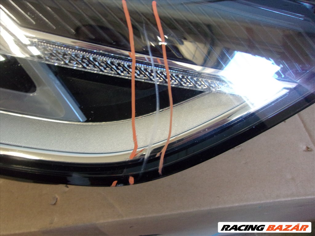 AUDI A4 jobb első LED fényszóró 2020- 8W0941012 2. kép