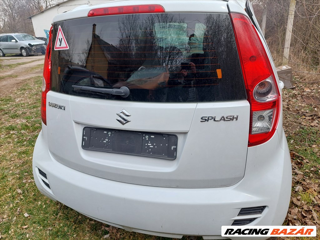 Suzuki Splash komplett hátsó rész. 1. kép