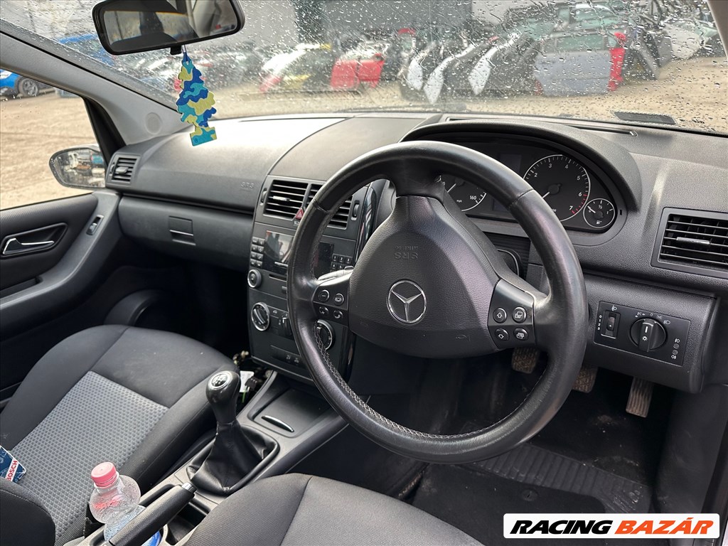 Mercedes A150 W169 bontás  5. kép