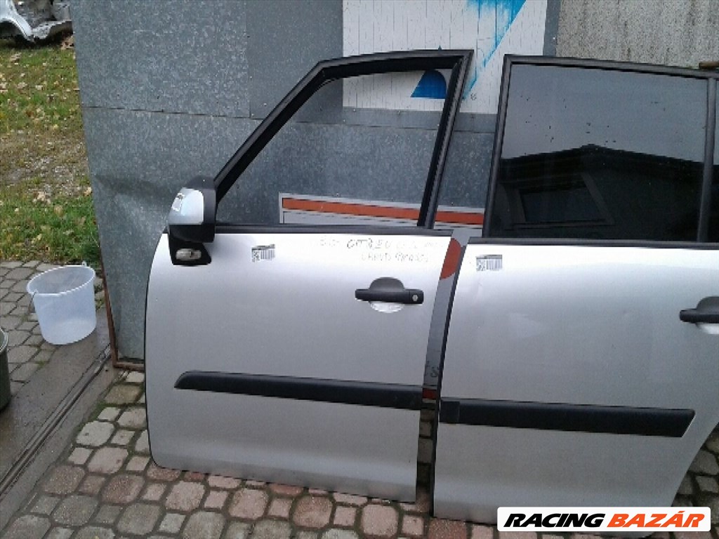 Citroën C4 Picasso 2006-2010 bontott alkatrészei, motorháztető, lökhárító, sárvédő, ajtó, lámpa 2. kép