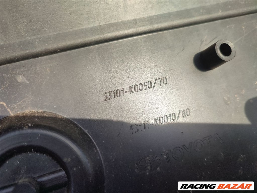 Toyota Yaris (XP130/XP150) hűtőrács  53101k0050 4. kép