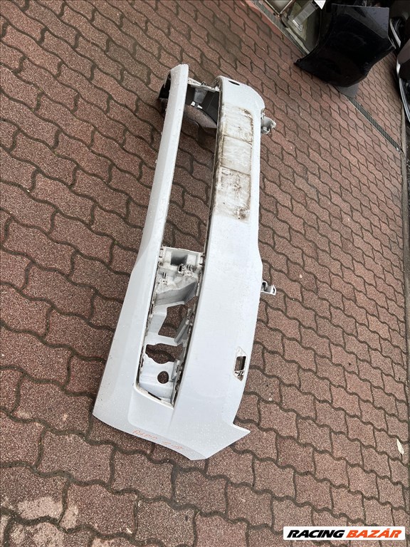 Skoda Rapid első lökhárító  3. kép