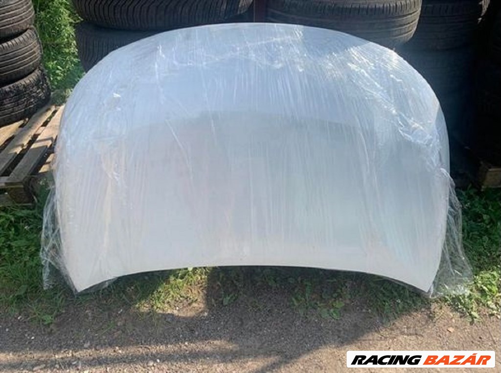 Toyota Corolla (E210) bontott alkatrészei 2. kép