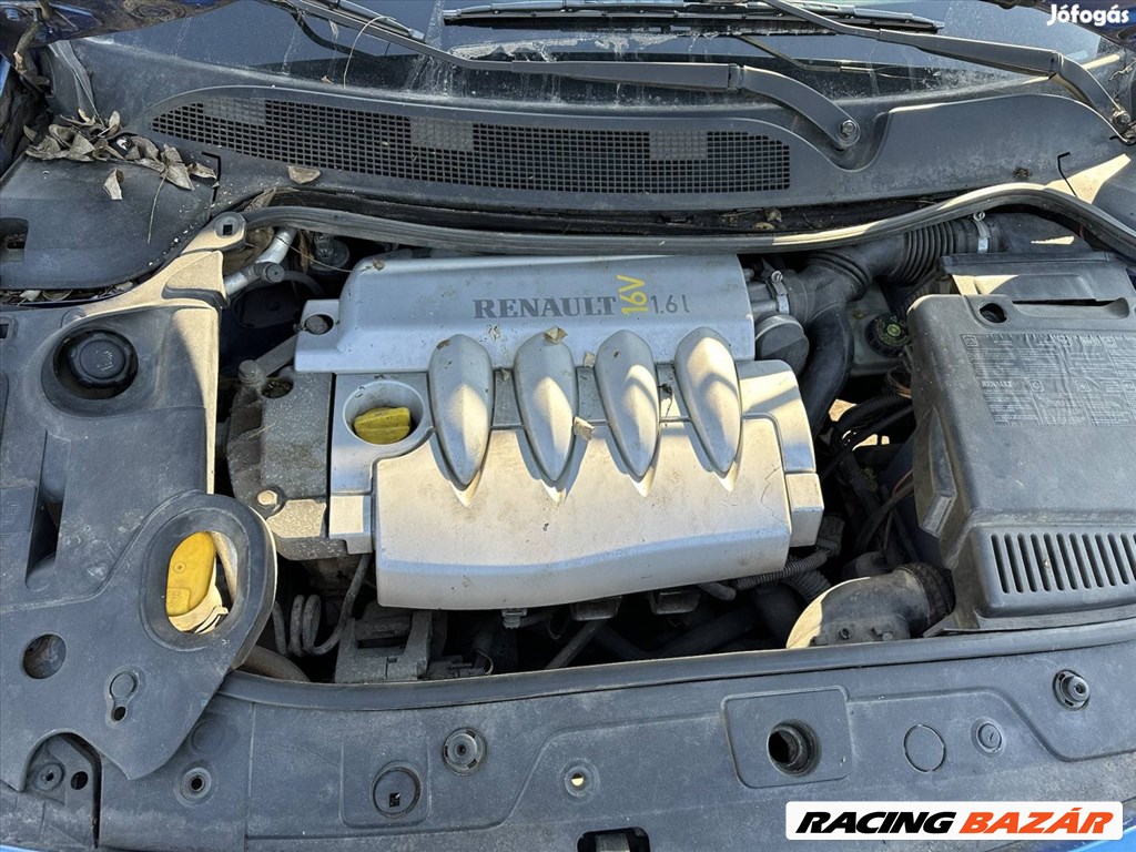 Renault Mégane bontott alkatrészei 7. kép