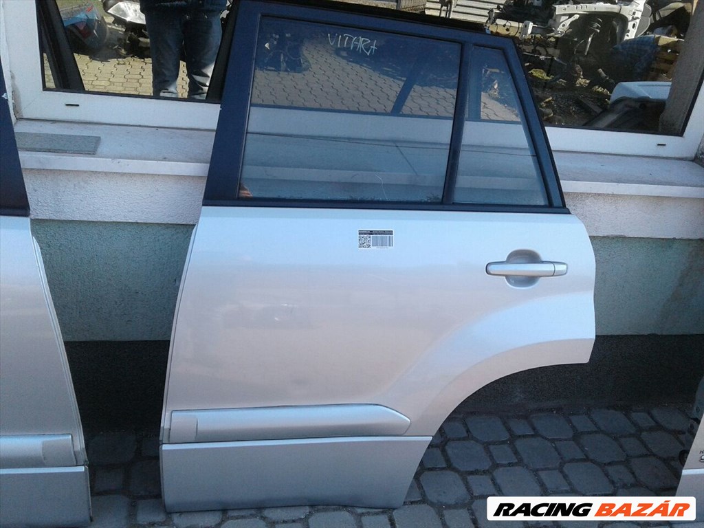 Suzuki Grand Vitara II 2005-2015 bontott lökhárító, ajtó, csomagtér ajtó, tükör 3. kép