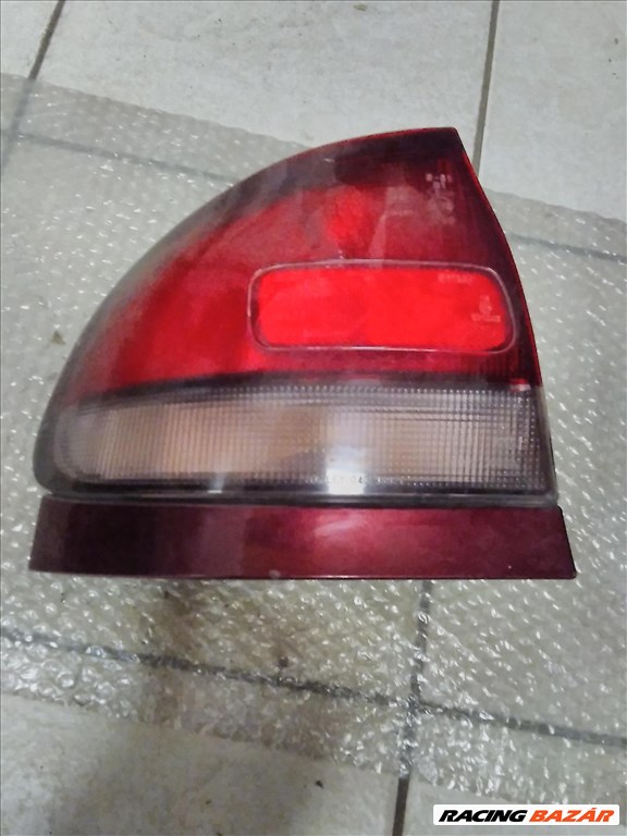 Mazda 626 (GE) Bal hátsó lámpa stanley0431392 1. kép