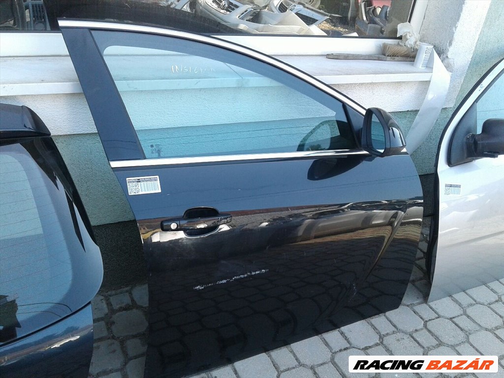 Opel Insignia A 2008-2013 bontott motorháztető, lökhárító, sárvédő, ajtó, csomagtér ajtó 4. kép