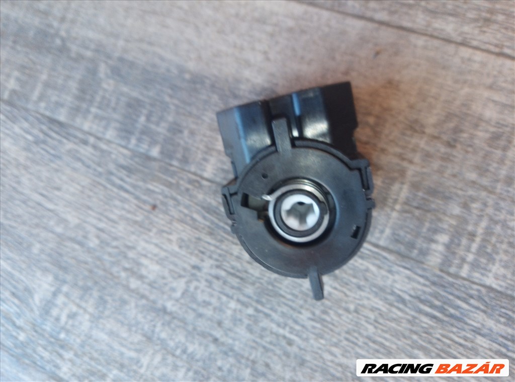 BMW e46 e39 e38 e53 gyujtáskapcsoló betét gyújtáskapcsoló alsórész  2. kép